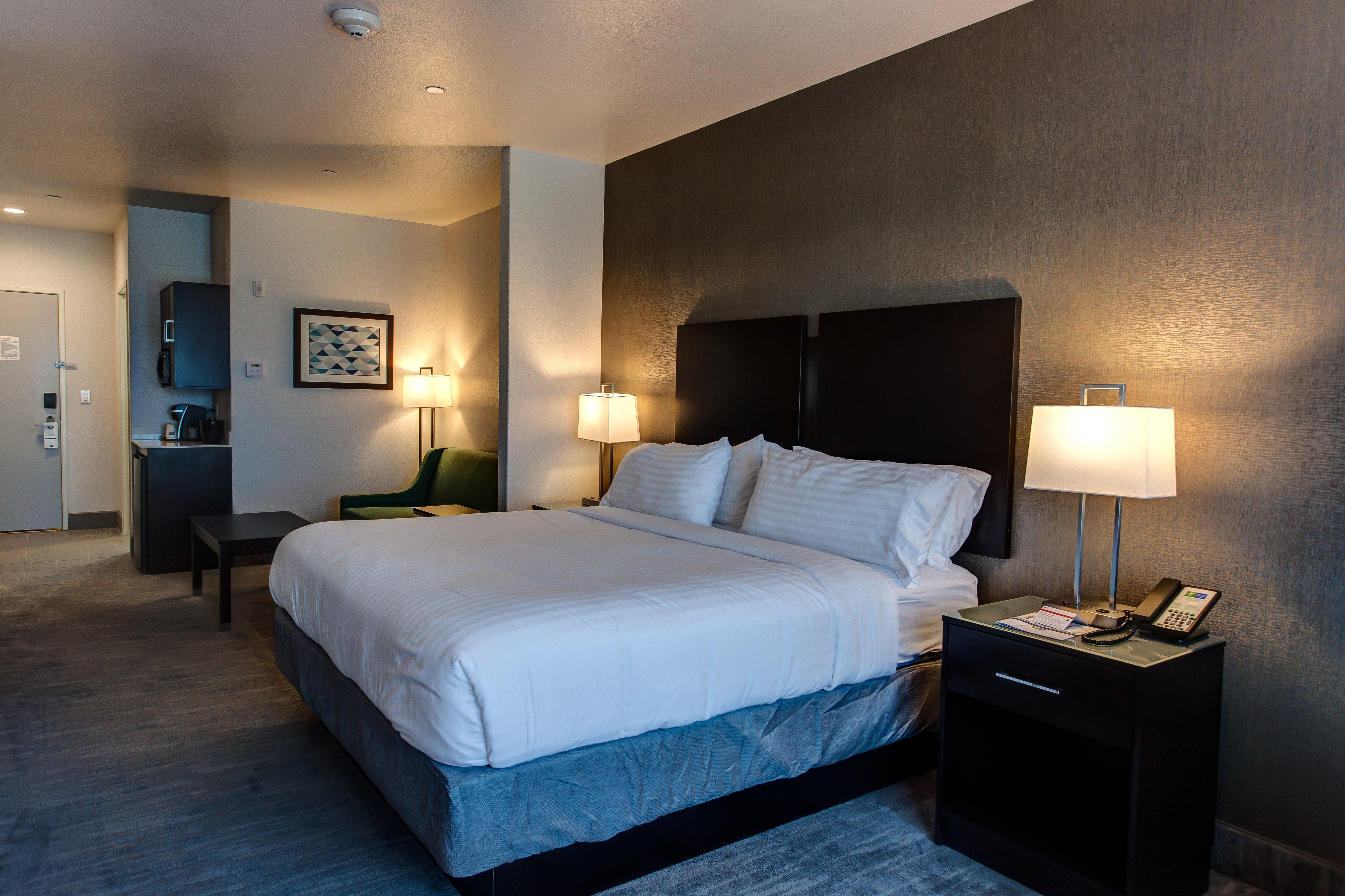 Holiday Inn Express & Suites Gatesville - N. Ft Hood By Ihg Exterior photo